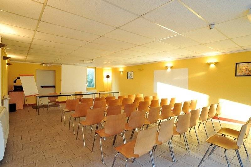 בית מלון כפרי Hôtel & Résidence Nevers Nord / Varennes Vauzelles