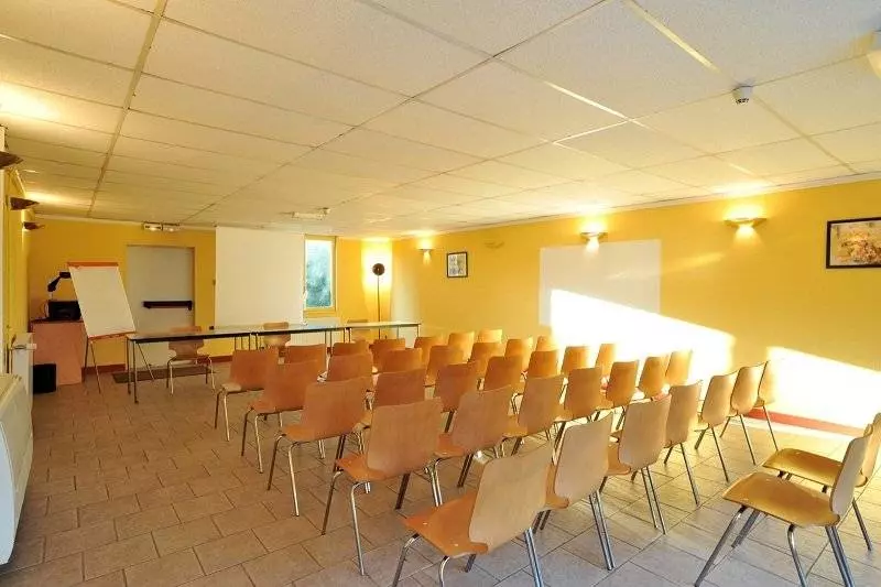 ホテル Hôtel & Résidence Nevers Nord / Varennes Vauzelles