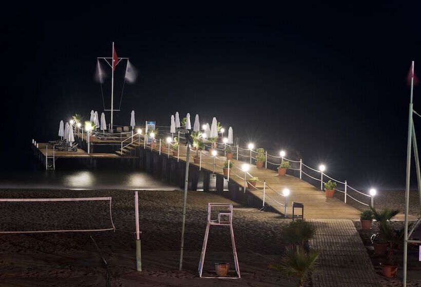 Limak Lara Deluxe Hotel & Resort Antalya