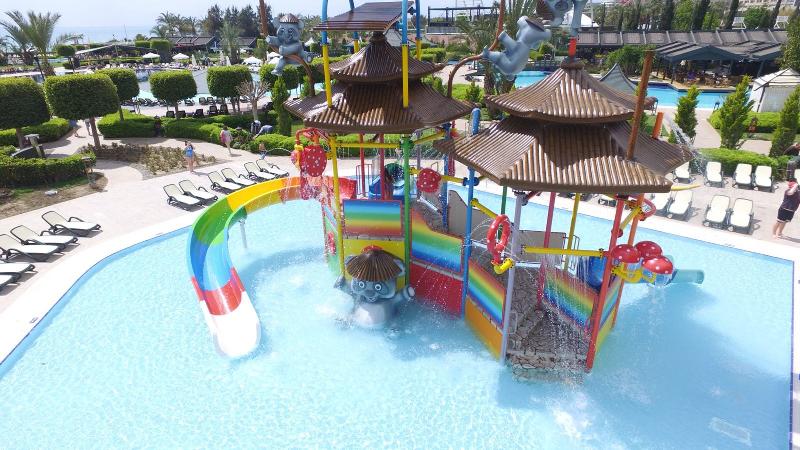 Limak Lara Deluxe Hotel & Resort Antalya