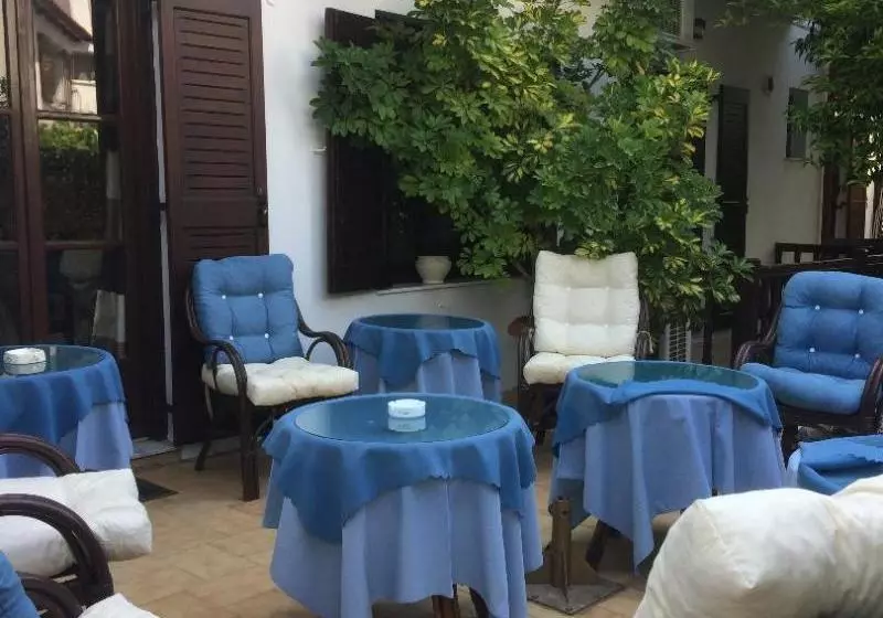 호텔 Pettite Morfo