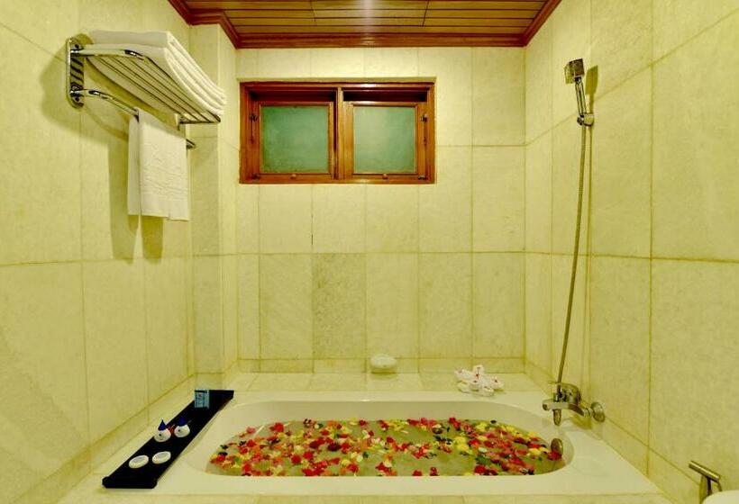 هتل Myanmar Treasure Resort Bagan