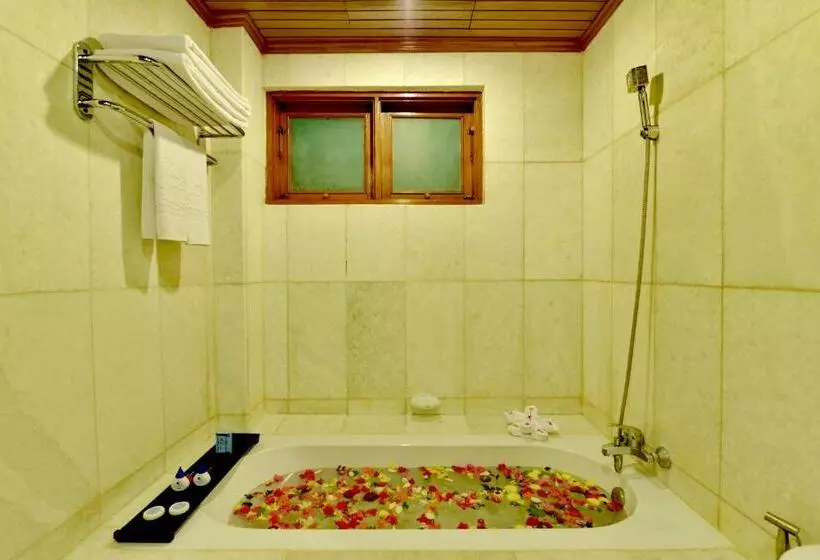 هتل Myanmar Treasure Resort Bagan