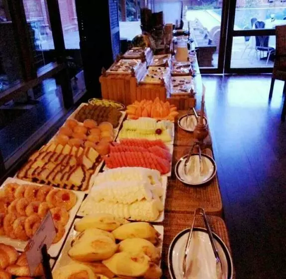 هتل Myanmar Treasure Resort Bagan