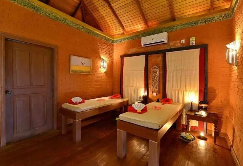 هتل Myanmar Treasure Resort Bagan