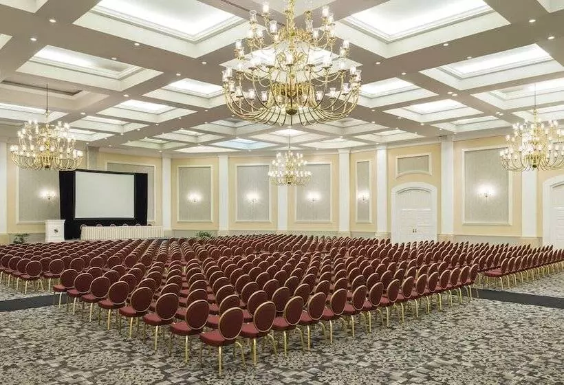 هتل Quinta Eden Villahermosa