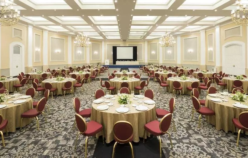 هتل Quinta Eden Villahermosa