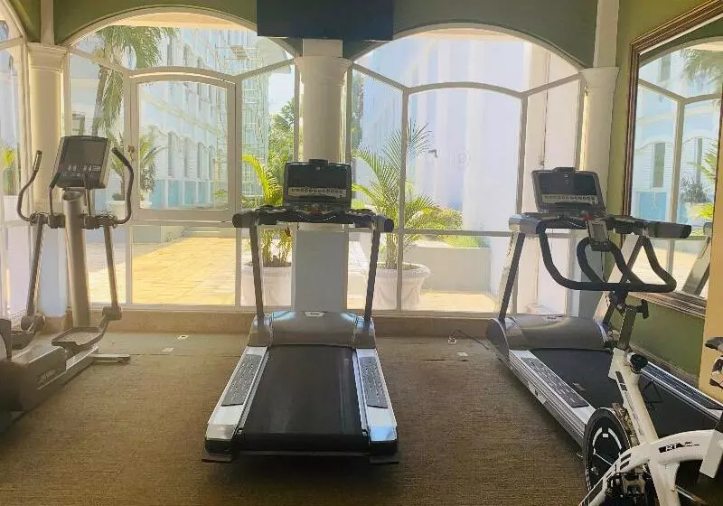 هتل Quinta Eden Villahermosa