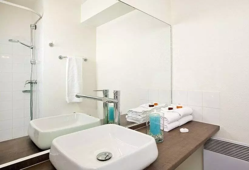 Hotel Sejours & Affaires Courbevoie Grande Arche