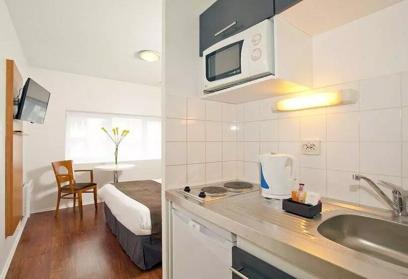 Hotel Sejours & Affaires Courbevoie Grande Arche