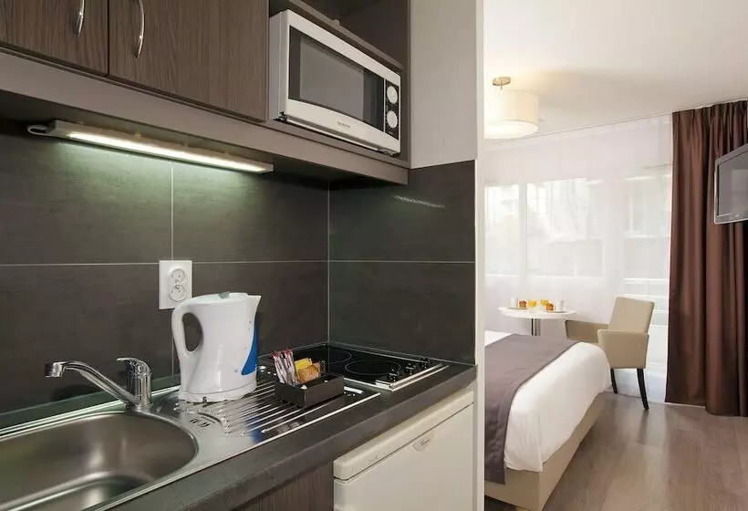 Hotel Sejours & Affaires Courbevoie Grande Arche