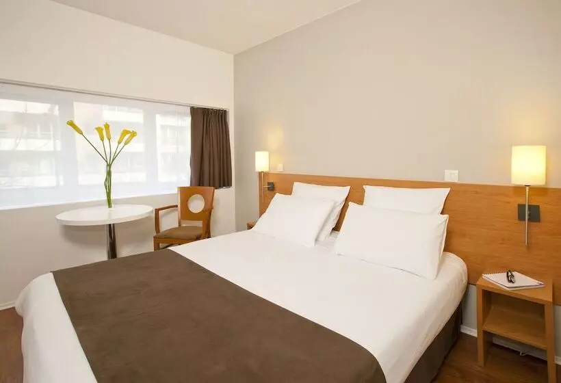 Hotel Sejours & Affaires Courbevoie Grande Arche