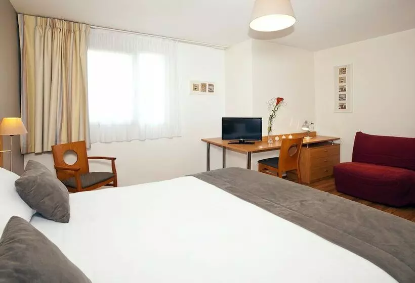 هتل Sejours & Affaires Toulouse De Brienne