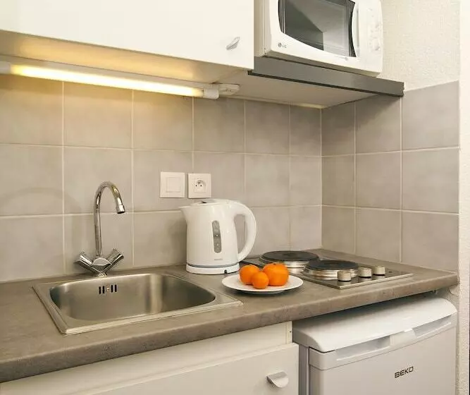 هتل Sejours & Affaires Toulouse De Brienne