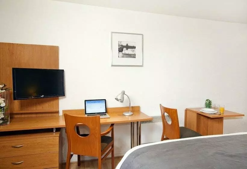 هتل Sejours & Affaires Toulouse De Brienne