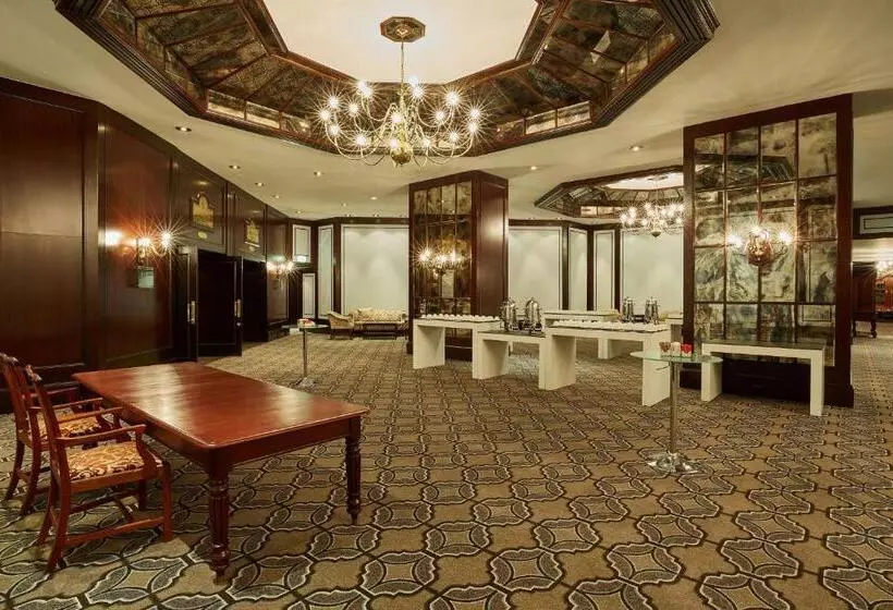 호텔 Southern Sun Cape Sun