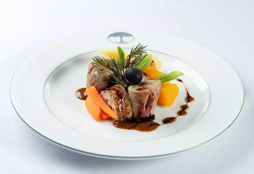 호텔 Tamarind Tree Garden Resort