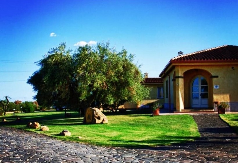 בית מלון כפרי Tanca Irde