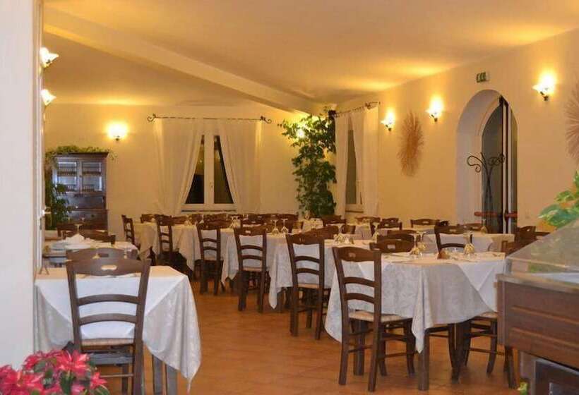 בית מלון כפרי Tanca Irde