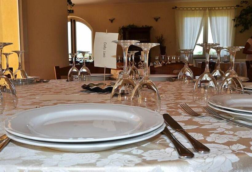 בית מלון כפרי Tanca Irde