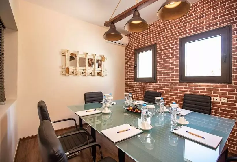 Theatro Hotel Odysseon