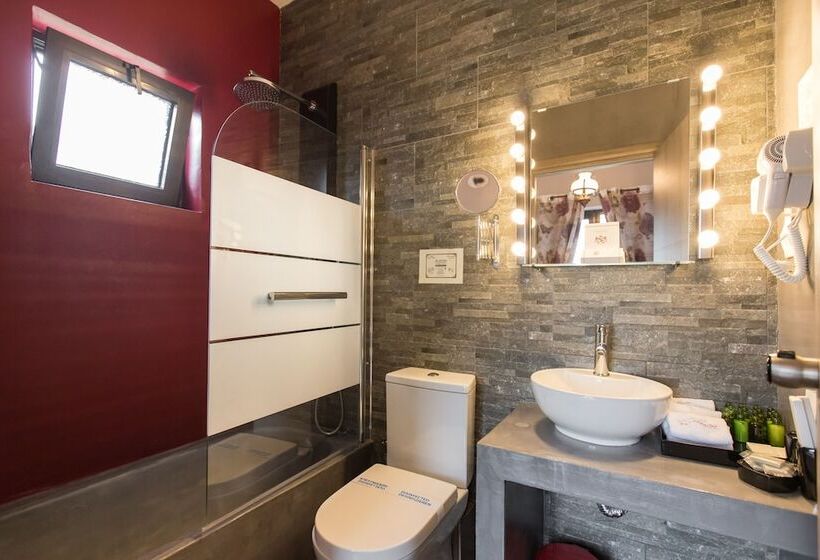 Theatro Hotel Odysseon