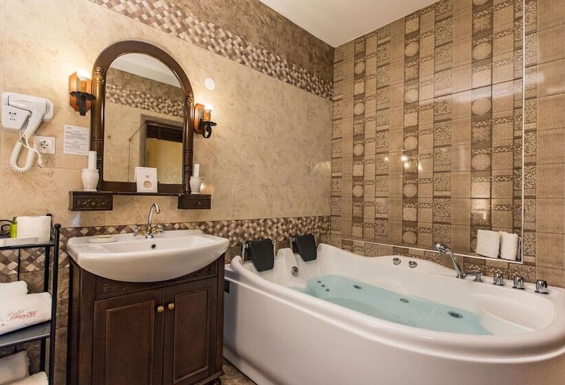 Theatro Hotel Odysseon