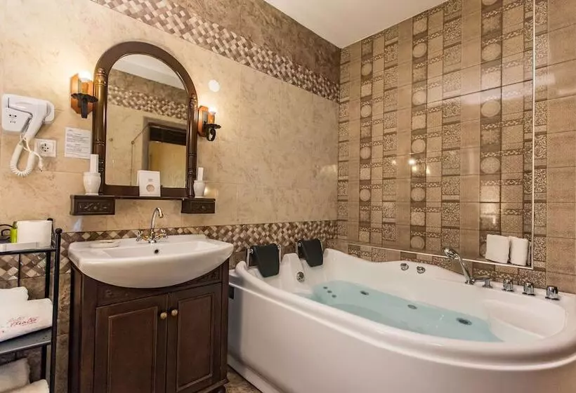 Theatro Hotel Odysseon