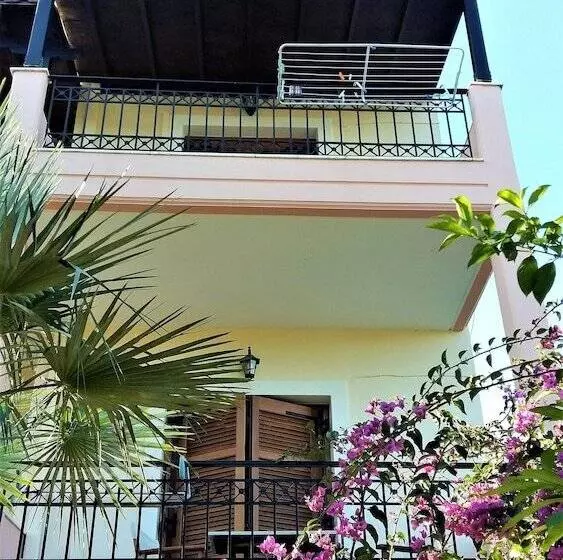 Philippos Hotel Apartments