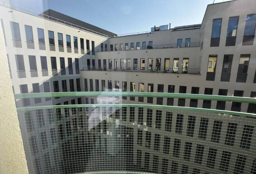 Dukes Hostel   Pokoje Prywatne, Rynek