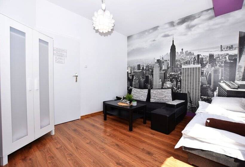 Dukes Hostel   Pokoje Prywatne, Rynek