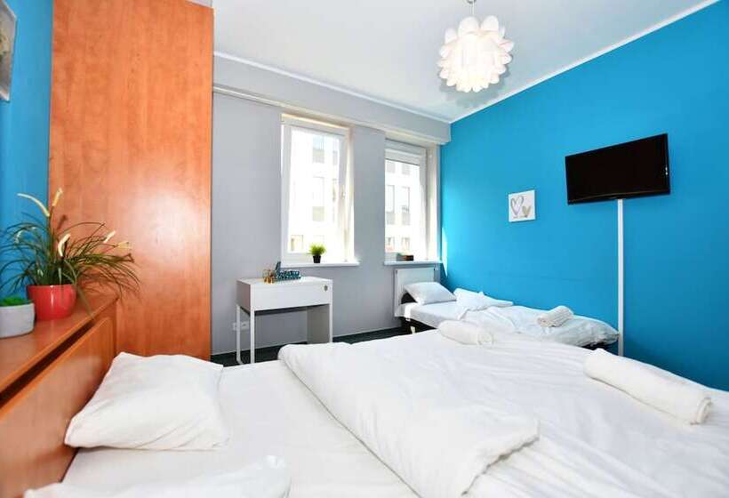 Dukes Hostel   Pokoje Prywatne, Rynek