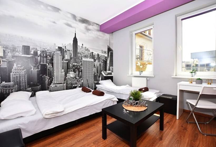 Dukes Hostel   Pokoje Prywatne, Rynek