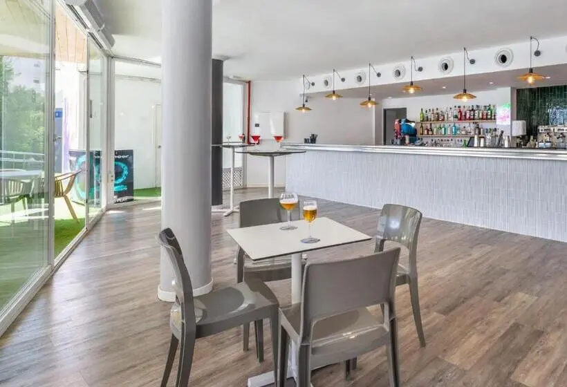 Apartamentos Vibra Tivoli