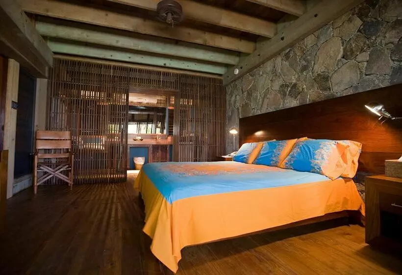 هتل Bitter End Yacht Club International