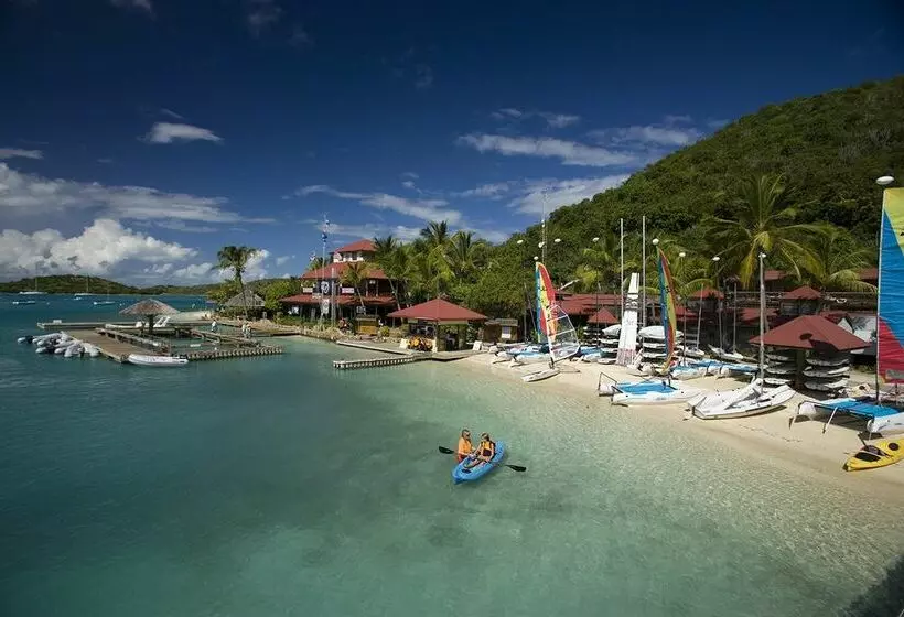 هتل Bitter End Yacht Club International