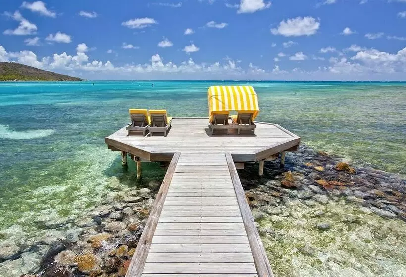 هتل Bitter End Yacht Club International