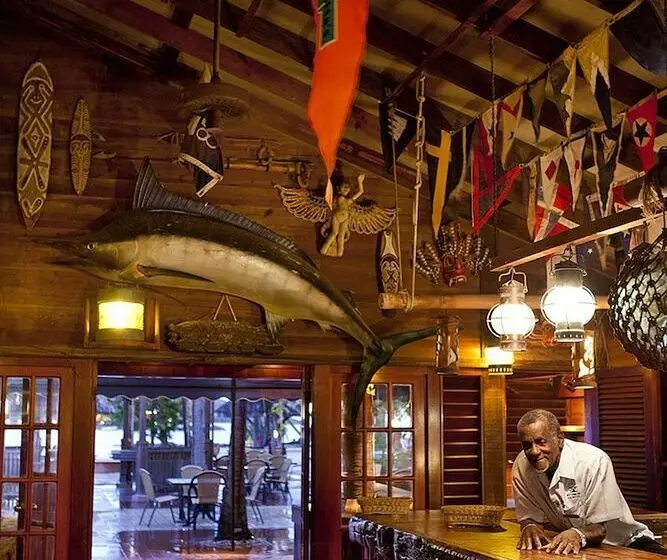 هتل Bitter End Yacht Club International