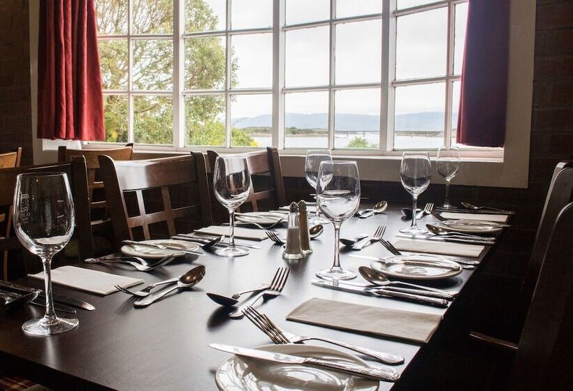 Kings Arms Hotel   A Bespoke