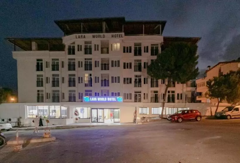 هتل Lara World