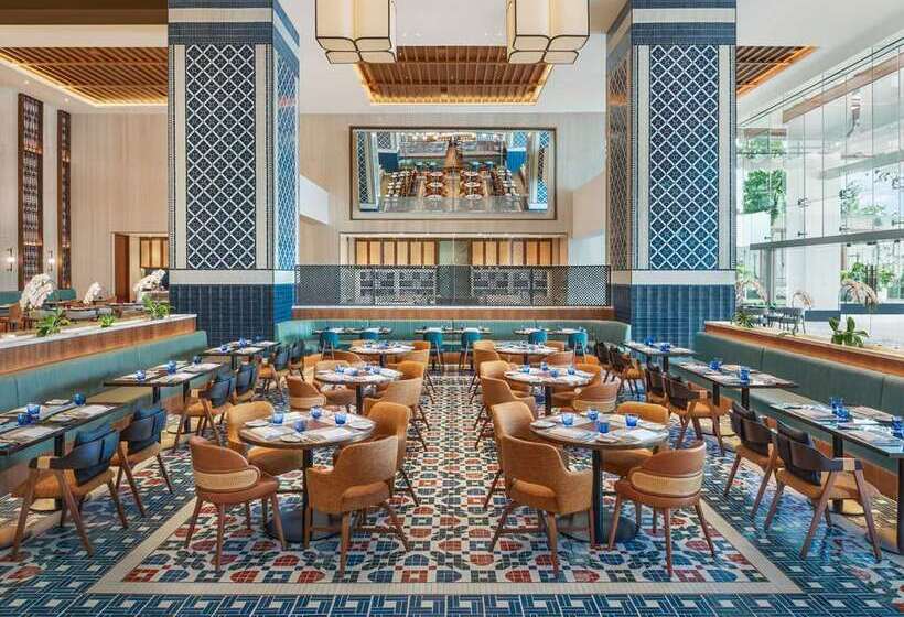 هتل Millennium Hilton Bangkok