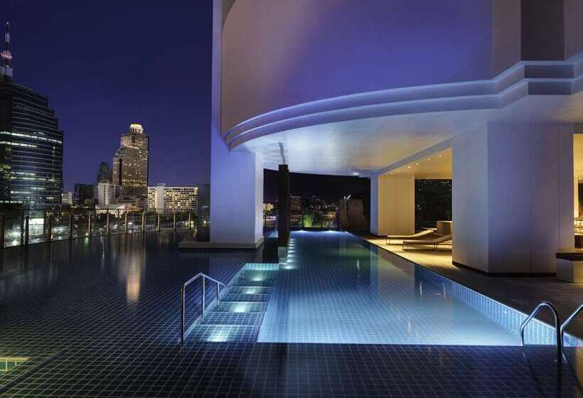 هتل Millennium Hilton Bangkok