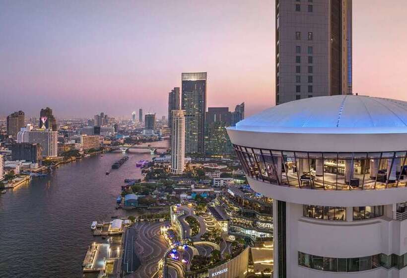 هتل Millennium Hilton Bangkok