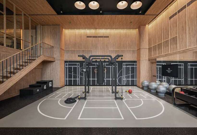 هتل Millennium Hilton Bangkok