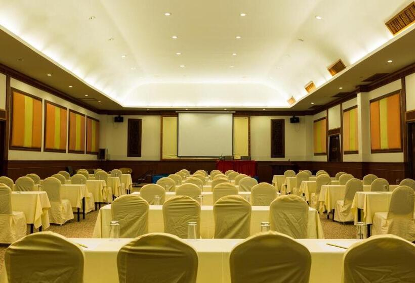 Hotel Pattawia Resort & Spa, Pranburi