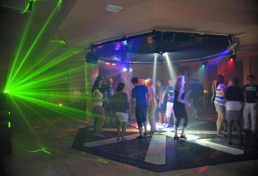 هتل Seaden Corolla