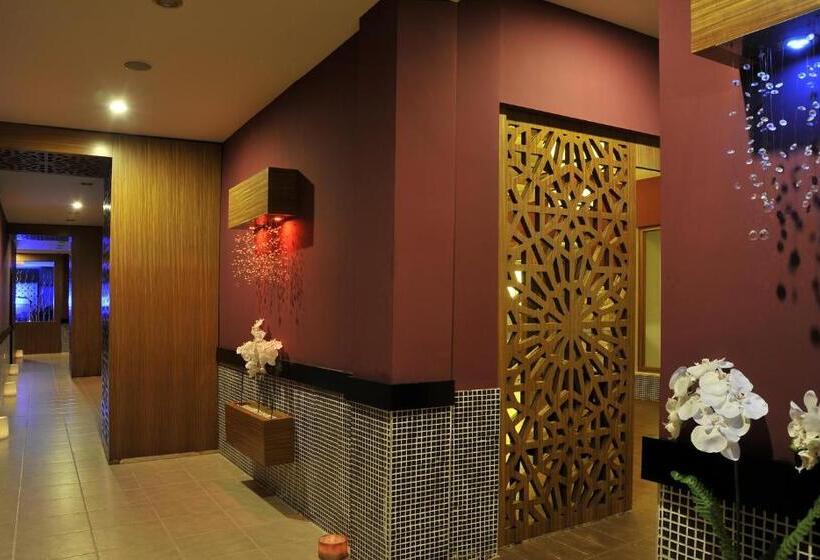 هتل Seaden Corolla