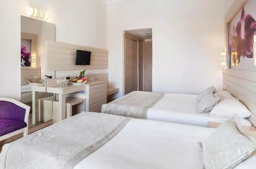 فندق Seaden Corolla