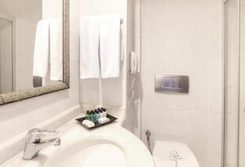 هتل Seaden Corolla