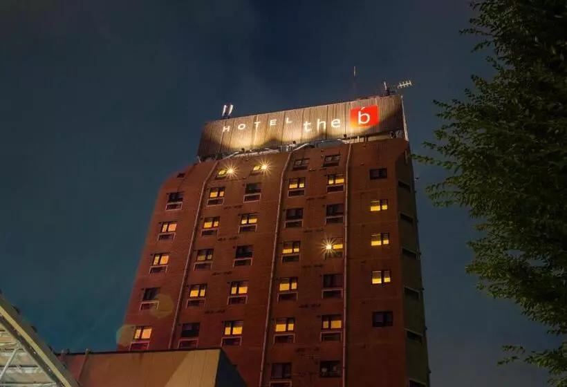 Szálloda The B Sangenjaya